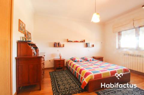 Moradia T5 com piscina junto da cidade de Viseu