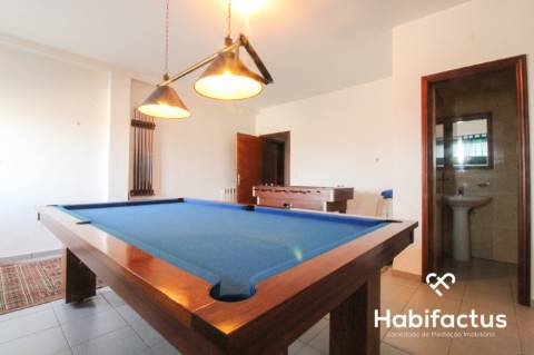 Moradia T5 com piscina junto da cidade de Viseu