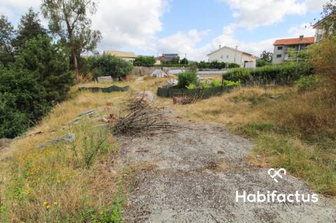 Terreno rústico em zona de construção com 10.365 m2