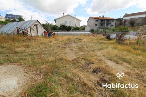 Terreno rústico em zona de construção com 10.365 m2