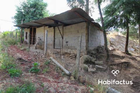 Terreno rústico em zona de construção com 10.365 m2