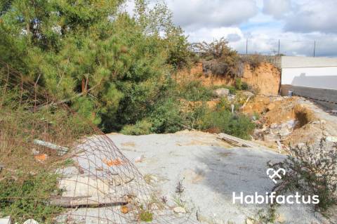 Lote de terreno, para construção de moradia de banda - Viseu