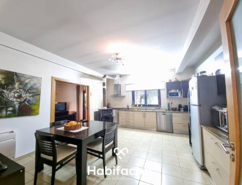 Quinta de características únicas com moradia T4 térrea para venda em Fragosela, Viseu