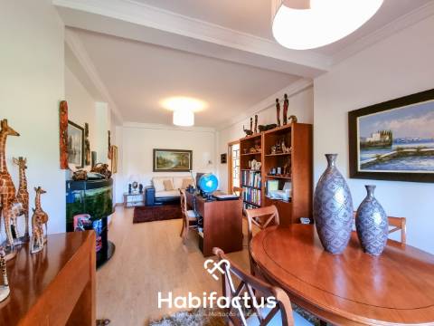 Quinta de características únicas com moradia T4 térrea para venda em Fragosela, Viseu