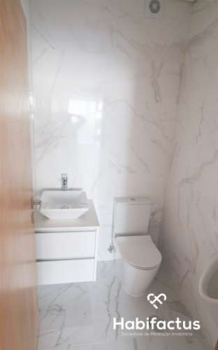 Loja+Apartamento T2 para venda em Viseu