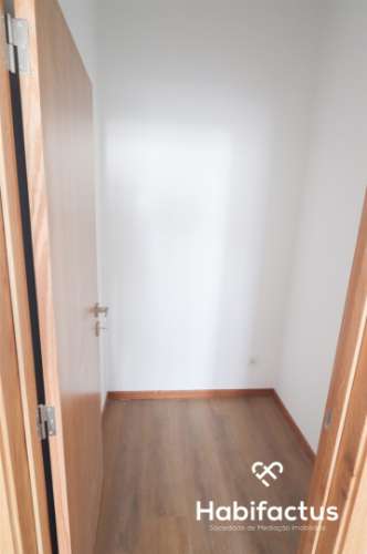 Loja+Apartamento T2 para venda em Viseu