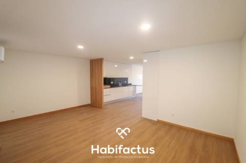 Loja+Apartamento T2 para venda em Viseu