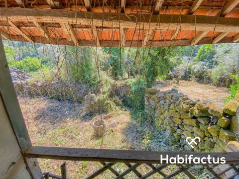 Moradia para reconstruir em Viseu