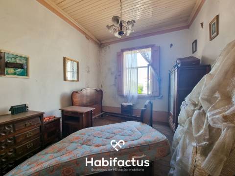 Prédio T5 para Reconstrução Centro de Viseu