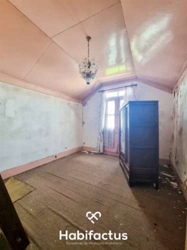 Prédio T5 para Reconstrução Centro de Viseu