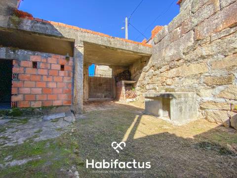 Moradia em Pedra V2+2 para Venda em Nelas