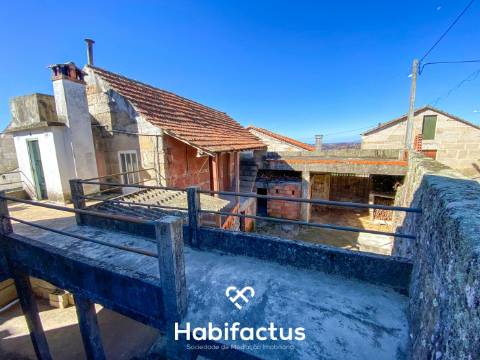 Moradia em Pedra V2+2 para Venda em Nelas