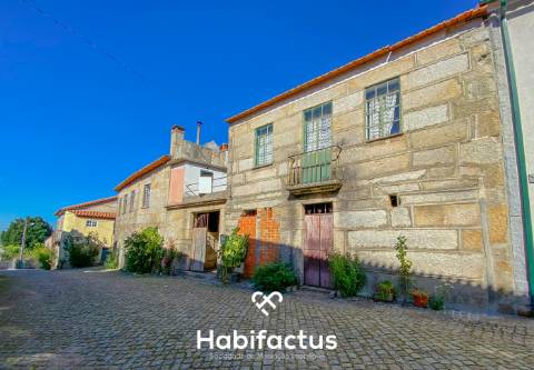 Moradia em Pedra V2+2 para Venda em Nelas