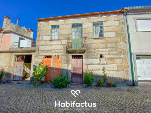 Moradia em Pedra V2+2 para Venda em Nelas