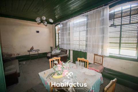 Moradia T3 à venda para restaurar - Mangualde - Viseu