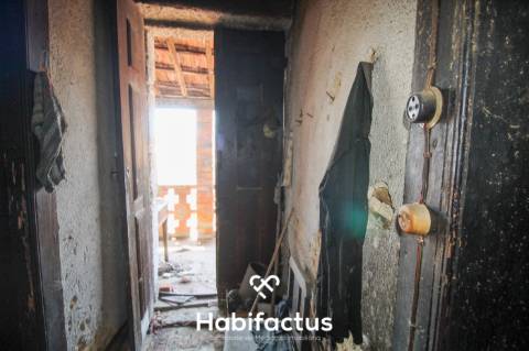 Moradia para venda, encanto rústico  em pedra para restaurar em Sobral - Carregal do Sal -VIseu.