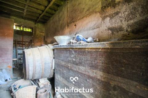 Moradia para venda, encanto rústico  em pedra para restaurar em Sobral - Carregal do Sal -VIseu.