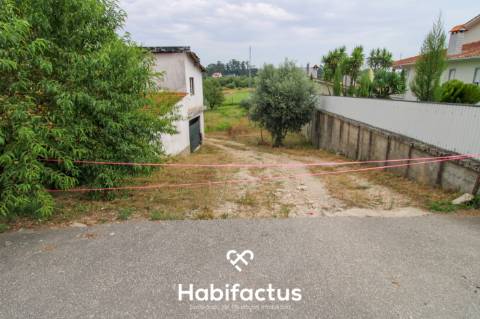 Moradia Isolada T5 às Portas de Tondela