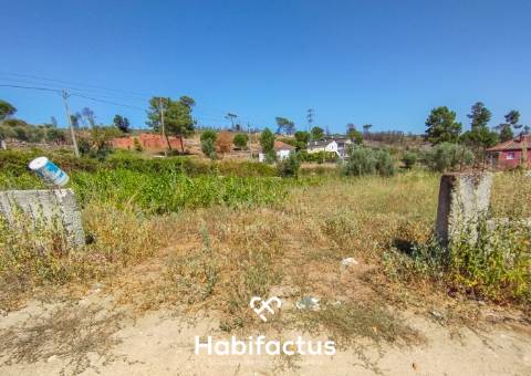 Terreno à Venda em Nelas, Viseu