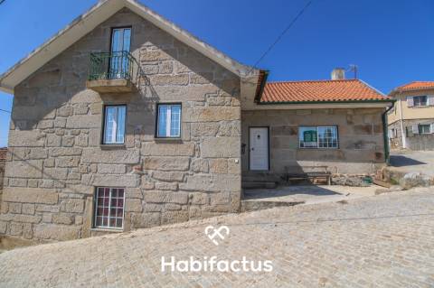 Moradia Rústica T3 em Miusela, Penalva do Castelo