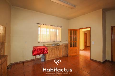 Moradia Rústica T3 em Miusela, Penalva do Castelo