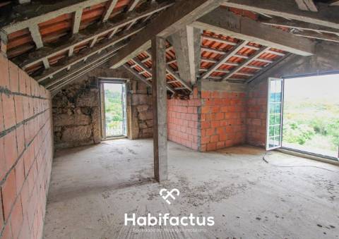 Moradia Rústica T3 em Miusela, Penalva do Castelo