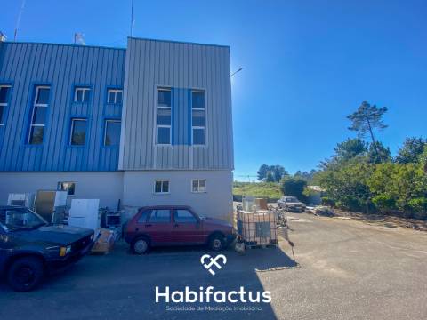 Armazém para arrendar em em Viseu