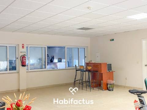 Armazém para arrendar em em Viseu