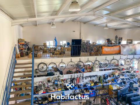 Armazém para arrendar em em Viseu