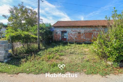 Armazém à venda em Campo de Besteiros