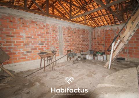 Armazém à venda em Campo de Besteiros