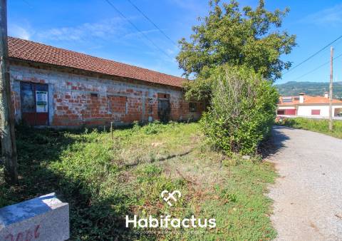 Armazém à venda em Campo de Besteiros