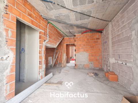 &#8203;&#8203;&#8203;&#8203;&#8203;&#8203;&#8203;&#8203;&#8203;&#8203;&#8203;&#8203;&#8203;&#8203;Apartamento T2 duplex com terraço em construção - Viseu