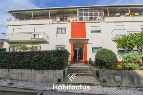 Apartamento T3 com terraço no centro de Viseu