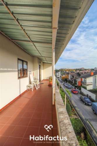 Apartamento T3 com terraço no centro de Viseu