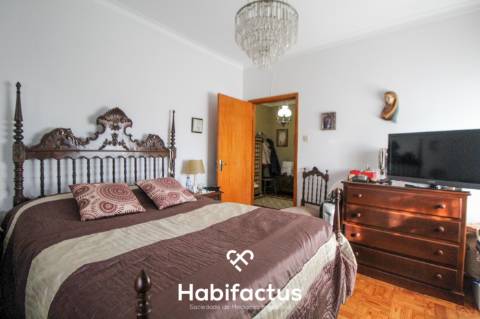 Apartamento T3 com terraço no centro de Viseu