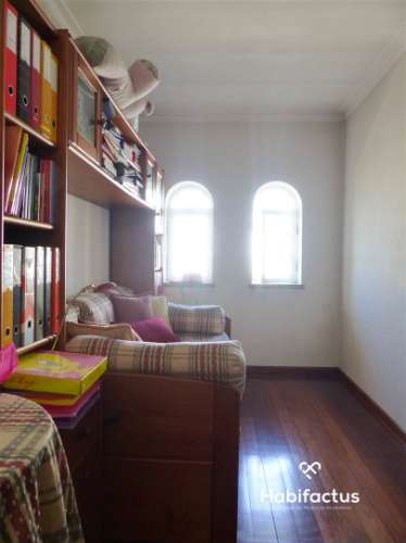 Moradia isolada T4+1 junto à cidade de Viseu.