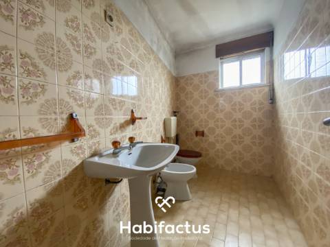 Moradia T2 à venda em Sobral - Carregal do Sal - Viseu