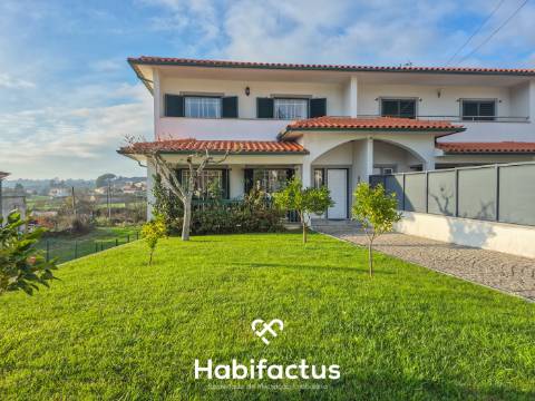 Moradia T4 para venda em Viseu