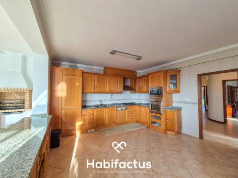 Moradia T4 para venda em Viseu