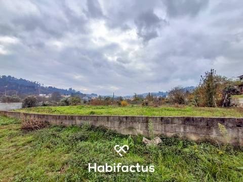 Terreno para construção com 1000 m2 em Viseu