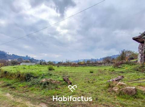 Terreno para construção com 1000 m2 em Viseu