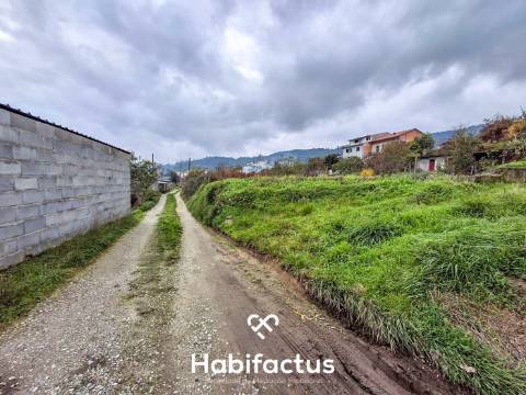 Terreno para construção com 1000 m2 em Viseu