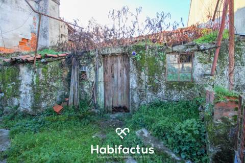 Moradia para reconstruir para venda em Viseu