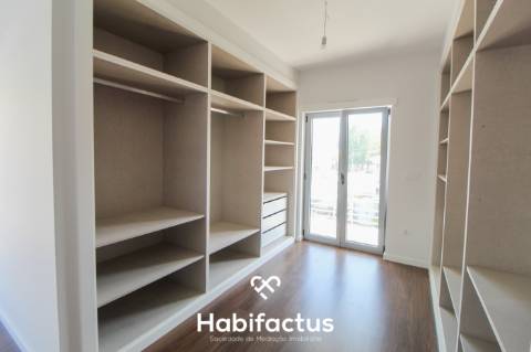 Moradia Geminada T3 em construção - Viseu