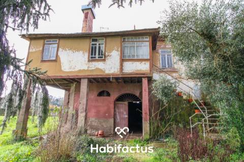 moradia centenária t4 para restaurar