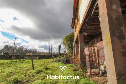 moradia centenária t4 para restaurar