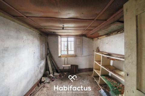 moradia centenária t4 para restaurar