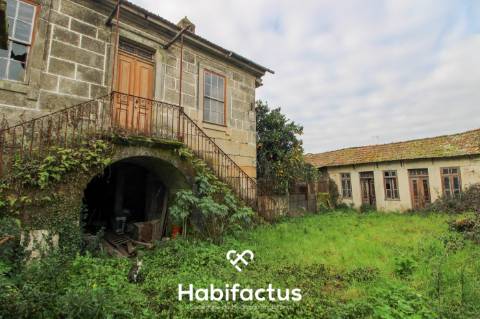 Moradia em pedra isolada para venda em Gumirães - Viseu