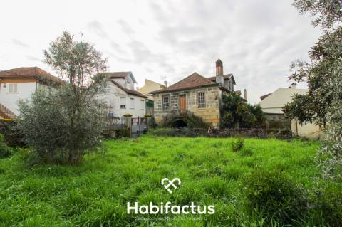 Moradia em pedra isolada para venda em Gumirães - Viseu